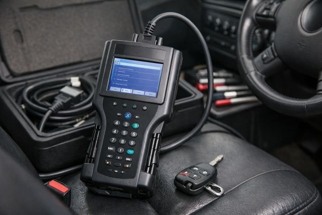 GM Tech 2 Scanner: Is It Worth Buying Today? Honest Pros & Cons